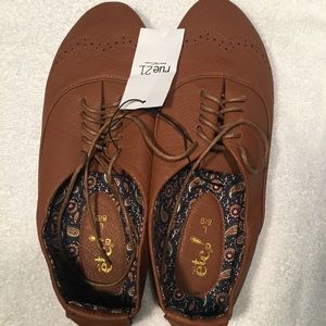 Rue 21 brown flat shoes